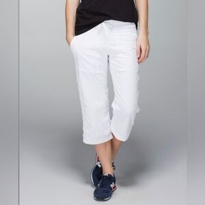 Lululemon Studio Crop Liner